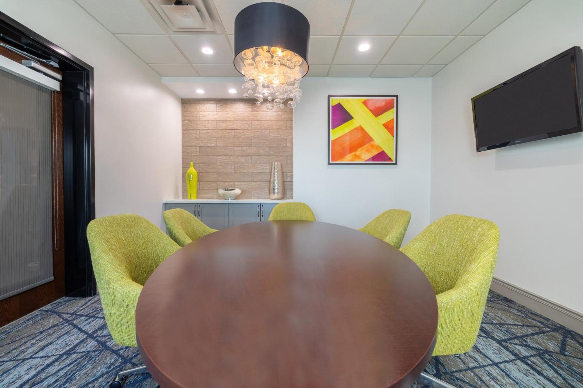 Holiday Inn Express & Suites Kansas City Airport By Ihg Exterior foto
